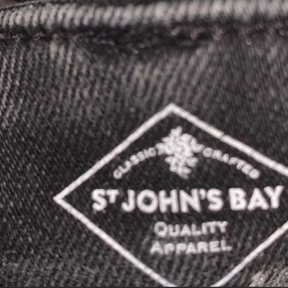 black straight leg jeans - Picture 2 of 3